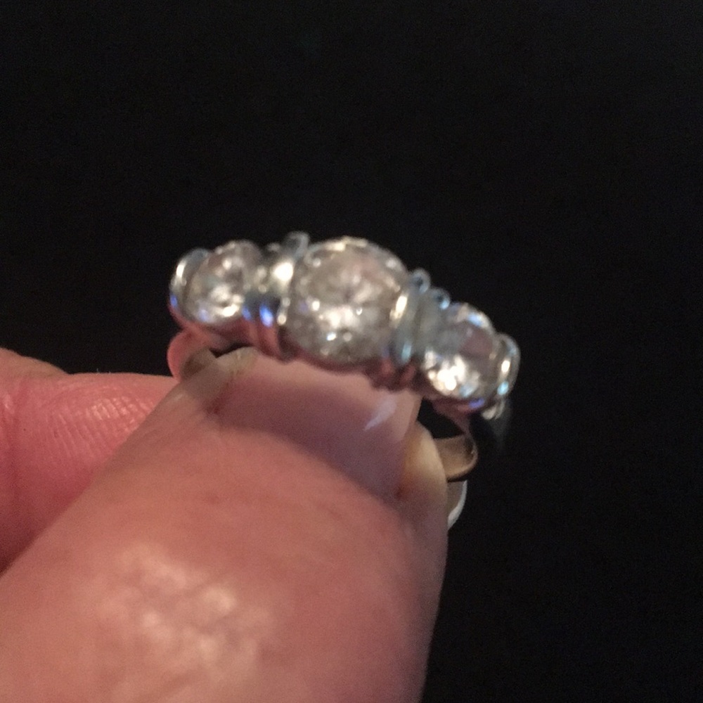 Premier Designs ring - Picture 3 of 5